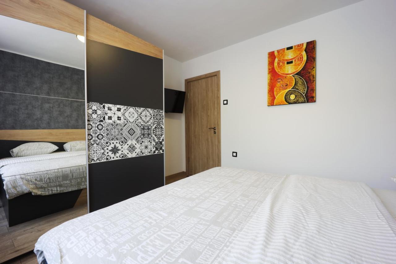 Apartments Relax 3&4 Varna Exterior photo